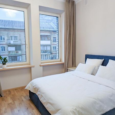 Kyiv Honchara Hotel Екстериор снимка