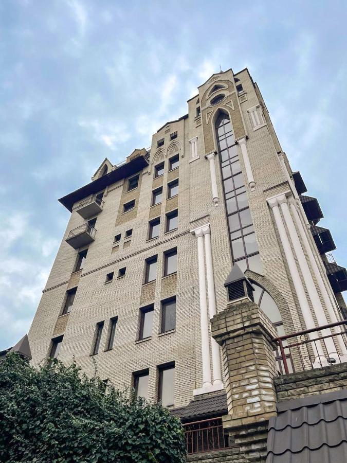 Kyiv Honchara Hotel Екстериор снимка